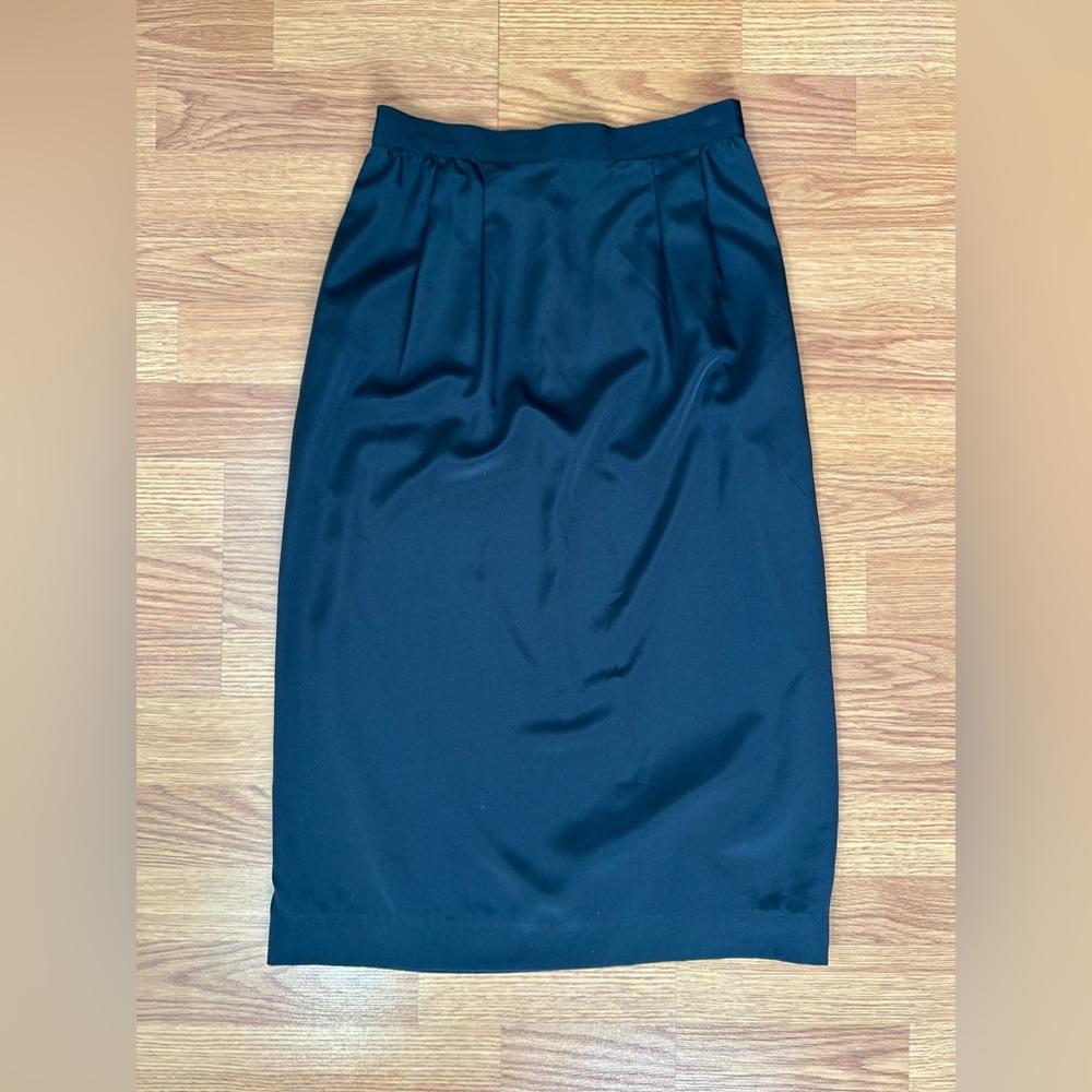 Vintage 1980’s Liz Claiborne Black Suit with Belt size 4 Petite EUC - Picture 9 of 15
